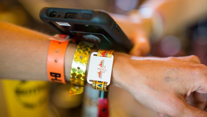 Cashless RFID for clubs and music venues